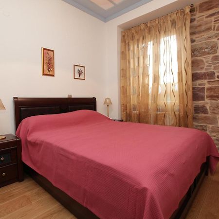 Avgerinos Hotel Kampochora  Buitenkant foto