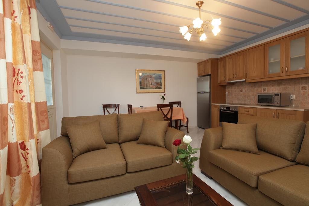 Avgerinos Hotel Kampochora  Kamer foto