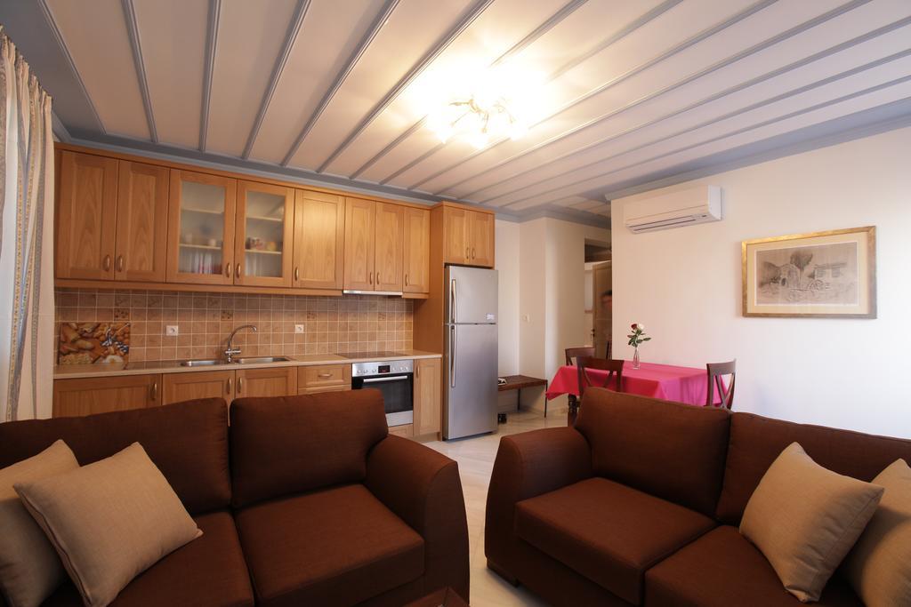 Avgerinos Hotel Kampochora  Kamer foto
