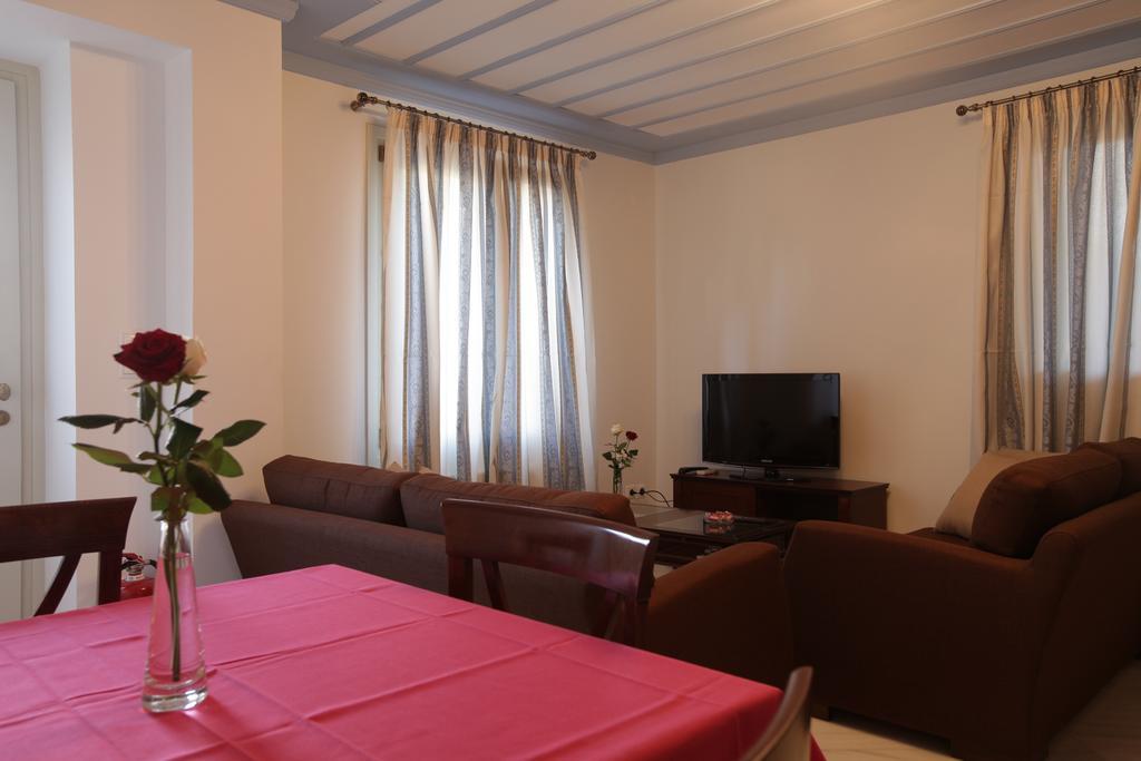 Avgerinos Hotel Kampochora  Kamer foto