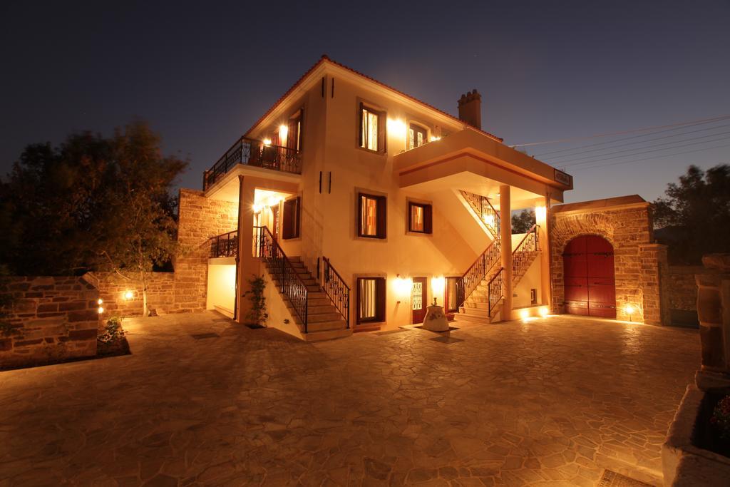 Avgerinos Hotel Kampochora  Buitenkant foto
